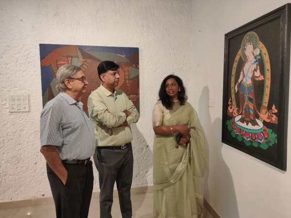 Everyday life and human nature depicted on canvas