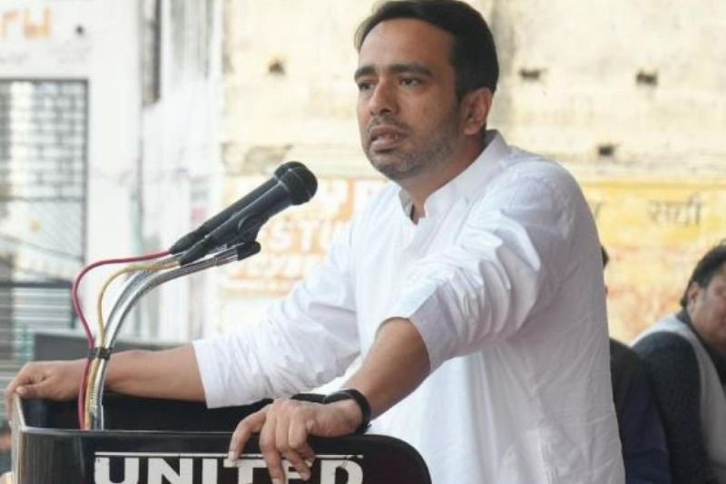 Jayant Chaudhary congratulated Sudhakar Singh on SP's lead in Ghosi