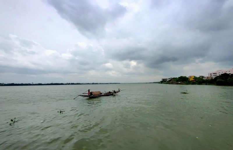 कोडनार घाट में ग्रामीणों से भरी नाव पलटी, 7 लोग लापता.. रेस्क्यू टीम कर रही तलाश