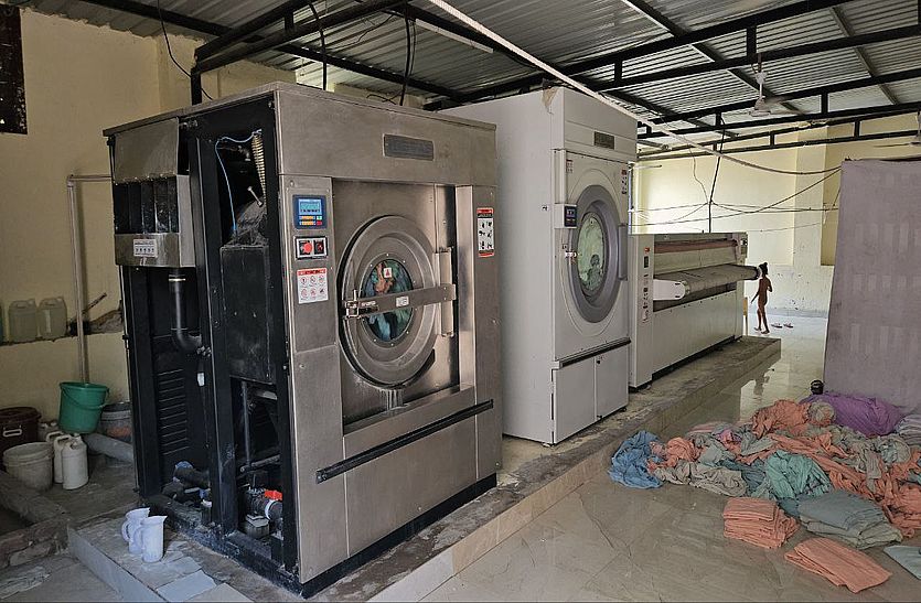 एमजीएच: लॉन्ड्री में धुलती है चद्दरें ताकि संक्रमण की आशंका न रहे