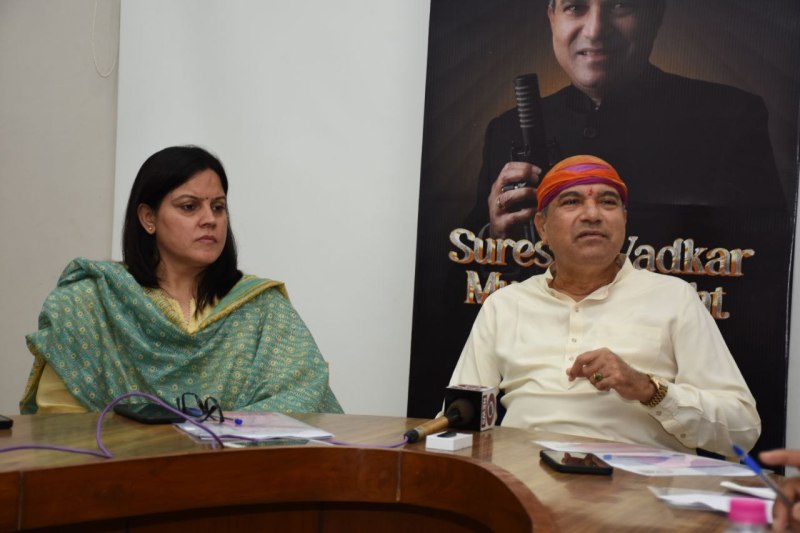 'ऑटो ट्यून आवाज सुधार सकता है, गायकी नहीं'-प्लेबैक सिंगर सुरेश वाडकर