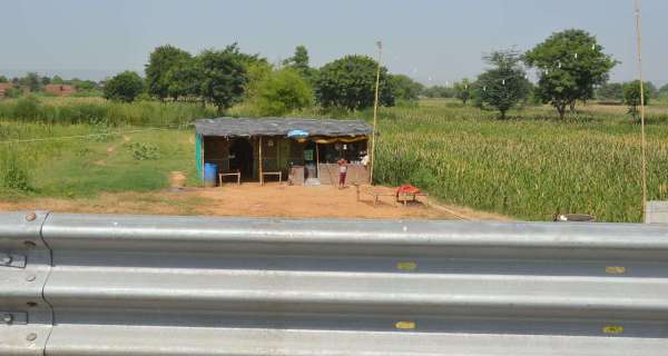 delhi mumbai express way accidental point