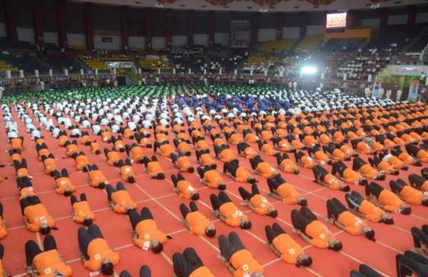 छत्तीसगढ़ ने सेतुबंध आसन के प्रदर्शन के लिए गोल्डन बुक ऑफ वर्ल्ड रिकॉर्ड में अपना नाम सुनहरे अक्षरों में दर्ज करा लिया है