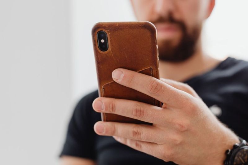 female teacher make her own obscene video for famous on instagram