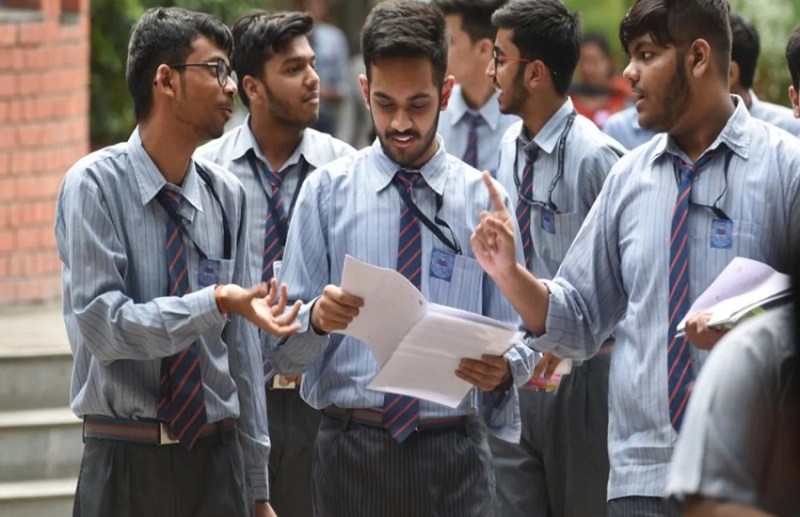 CBSE Board Exam :CBSE Board Exam : प्राइवेट स्कूलों में एग्जाम फीस अब इतनी, छात्रों को ऐसे करना होगा रजिस्ट्रेशन, जारी हुआ डेट
