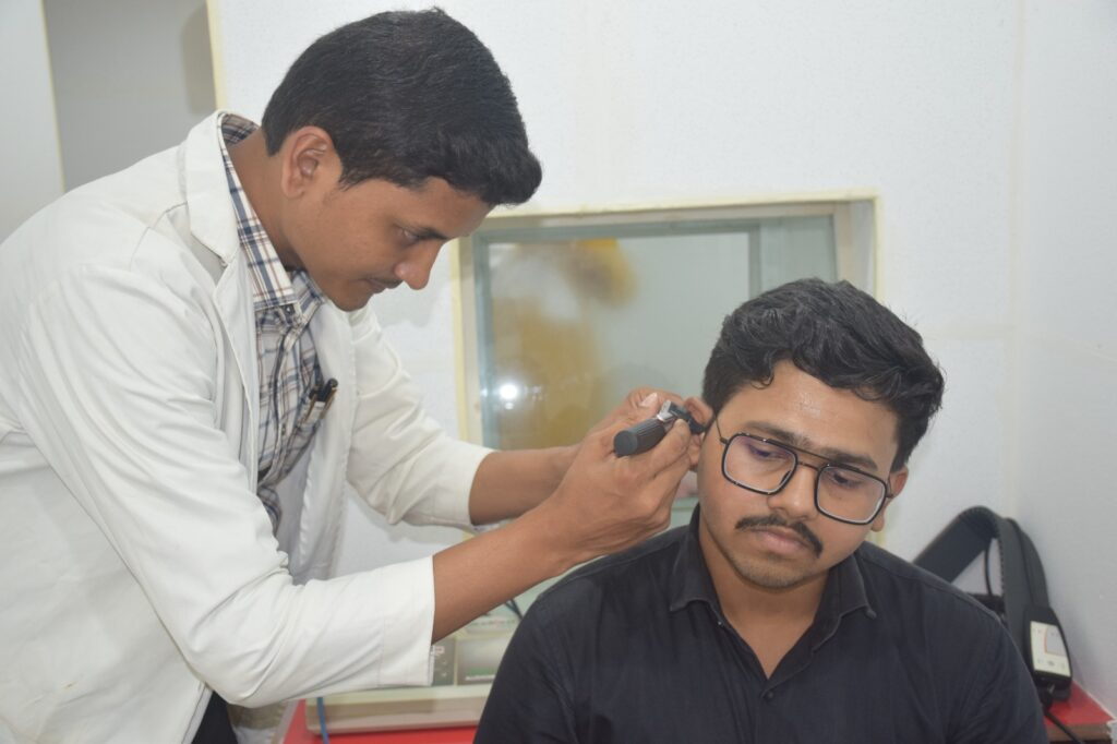 Audiologist : Hearing loss may be a sign of an incurable condition