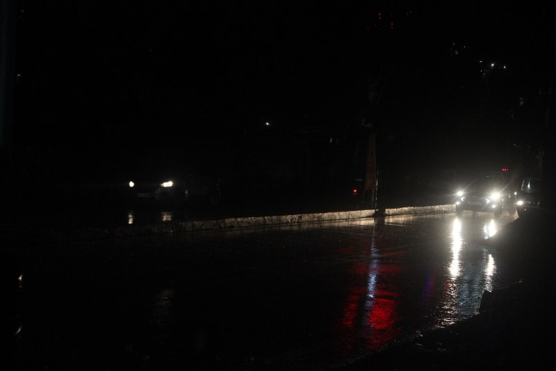 सुबह खिली धूप, शाम को झमाझम हुई बारिश, तापमान में आई गिरावट