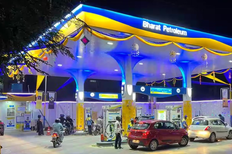 These petrol pumps are open during the strike in Jaipur