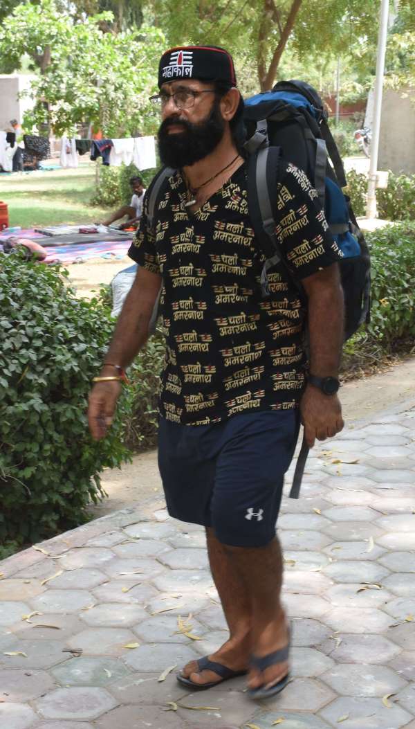 Bhadve came crying for months, Baba came crying for fairs again