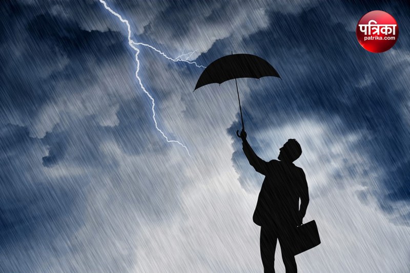 UP Weather: यूपी के इस जिले में आंधी-तूफान के साथ भारी बारिश का अलर्ट, घरों में रहने की सलाह