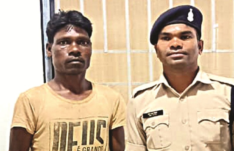 Husband killed his wife with an axe, dead body found in the room soaked in blood... sensation spread in the area