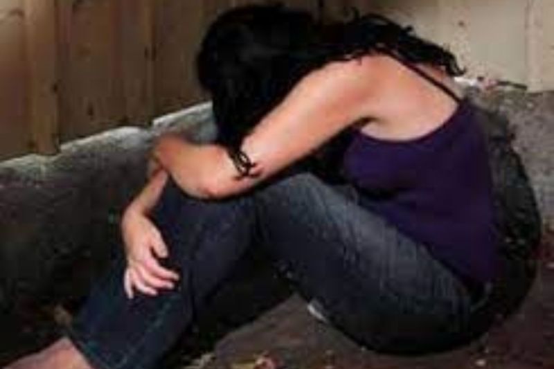 Teacher Objectionable video goes viral Pratapgarh in UP