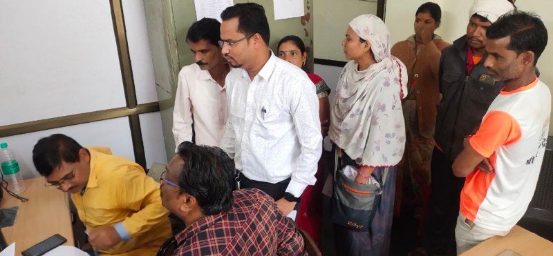 खाद्य नागरिक आपूर्ति विभाग में ट्रायल के तौर पर महिलाओं के पंजीयन किए गए