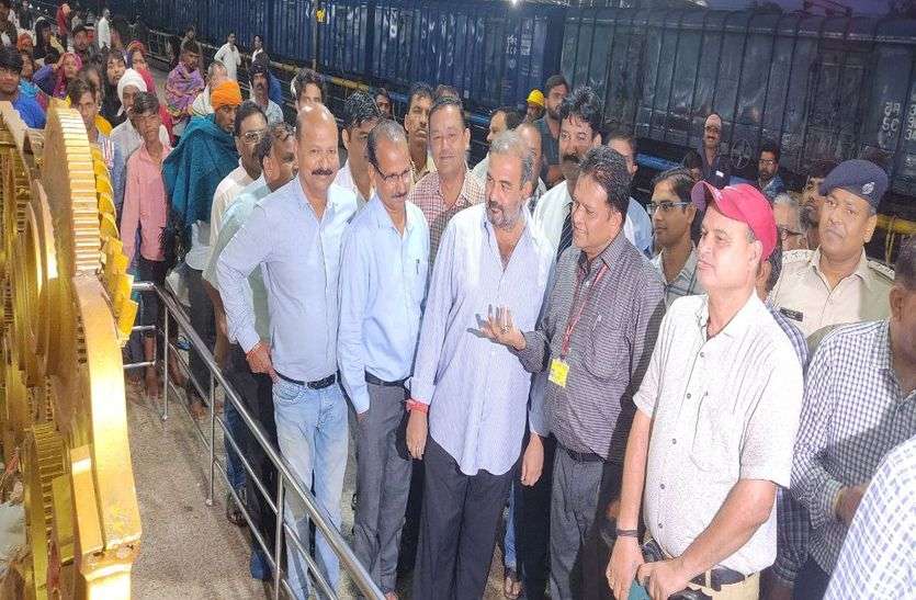 watch VIDEO: Railway latest news in hindi