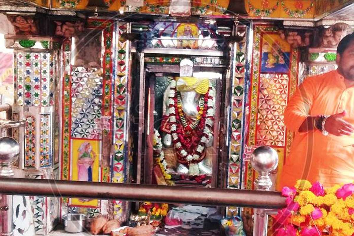 bohra-ganesh-temple_2.jpg