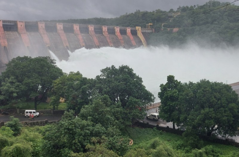 gandhi_sagar_dam.jpg