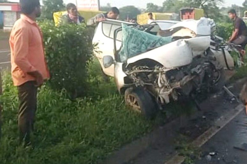 mumbai-agra_highway_accident.jpg