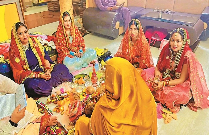 हरतालिका तीज 2023 : तीजा मनाने पहली बार मायके आईं माता कौशल्या, निर्जला व्रत रख सुहागिनों ने मांगा अखंड सौभाग्य