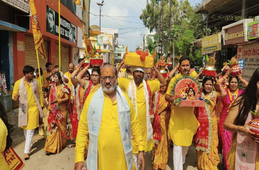 श्रीमद् भागवत कथा में रमेश भाई ओझा बोले- विवाह के बाद गृहस्थ में रहते हुए निरंतर तप करतीं हैं महिलाएं