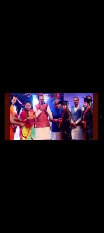 Farmer and gangman's daughter topped the state,Farmer and gangman's daughter topped the state