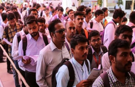 इंडस्ट्री सेक्टर में 2.50 लाख लोगों को मिलेगा काम