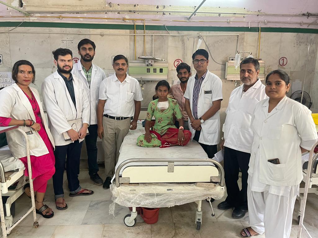 mdm hospital: गले के नीचे गांठ से पांच साल से परेशान...जटिल ऑपरेशन कर डॉक्टरों ने दी राहत