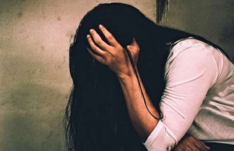 Pune Railway Police and society member raped a minor