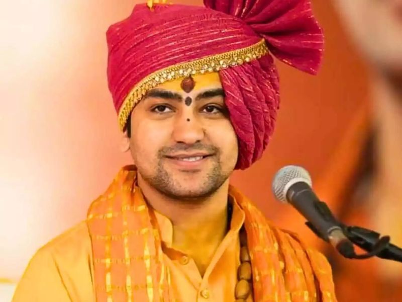 Baba Bageshwar is in trouble People demanded to register FIR