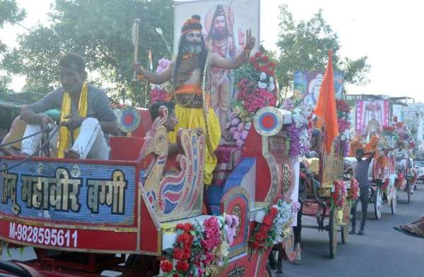 गुरु वशिष्ठ प्राकट्य महोत्सव - शोभायात्रा मार्ग में गूंजे जयकारे