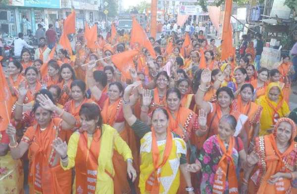 गुरु वशिष्ठ प्राकट्य महोत्सव - शोभायात्रा मार्ग में गूंजे जयकारे