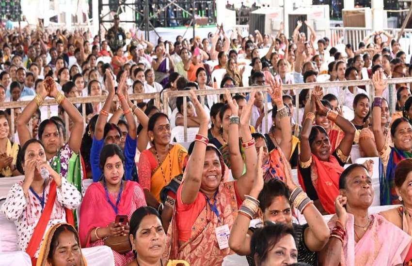 Price of paddy is highest in Chhattisgarh: Priyanka Gandhi