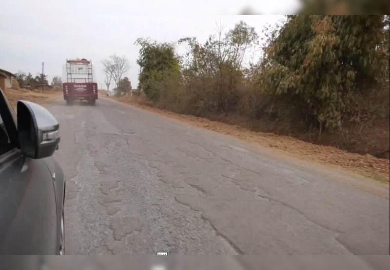 पीडब्ल्यूडी अंबिकापुर डिविजन में अब 27 फीसदी बिलो पर सडक़ों का टेंडर, कैसी होगी काम की क्वालिटी?