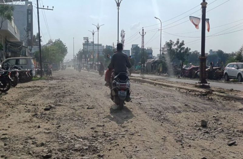 Big issue: प्रदेश के इस शहर में वाहन चलाना तो दूर पैदल चलना भी दूभर