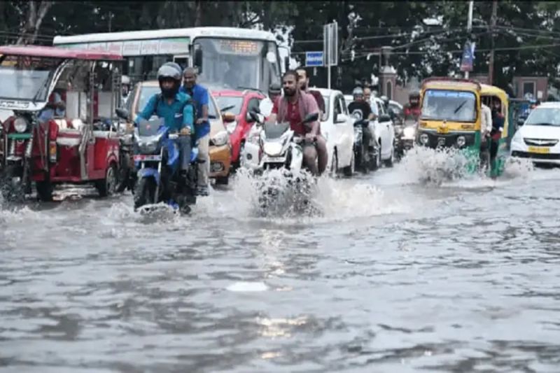 weather update imd lightening alert with heavy rain meteorological department issued warning