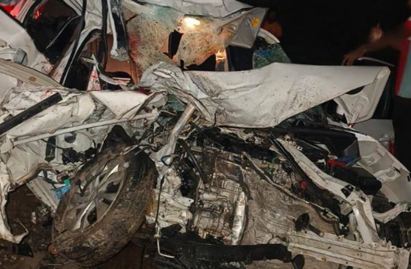 two died in bus and car accident in Raisar jaipur
