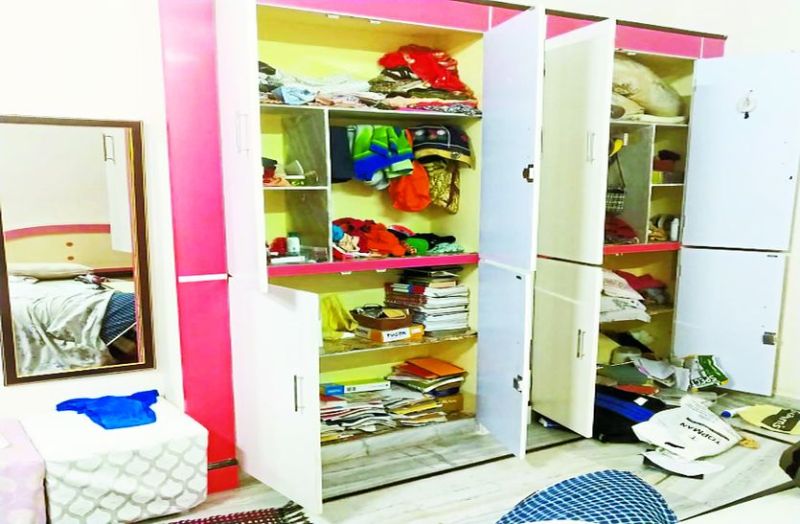 बैंक व उपकोषाधिकारी के सूने घर पर चोरों ने किया हाथ साफ
