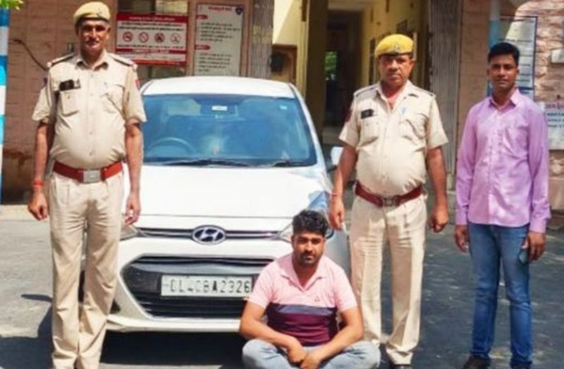 चित्तौड़गढ़ से कार में लेकर आ रहा था डोडा पोस्त