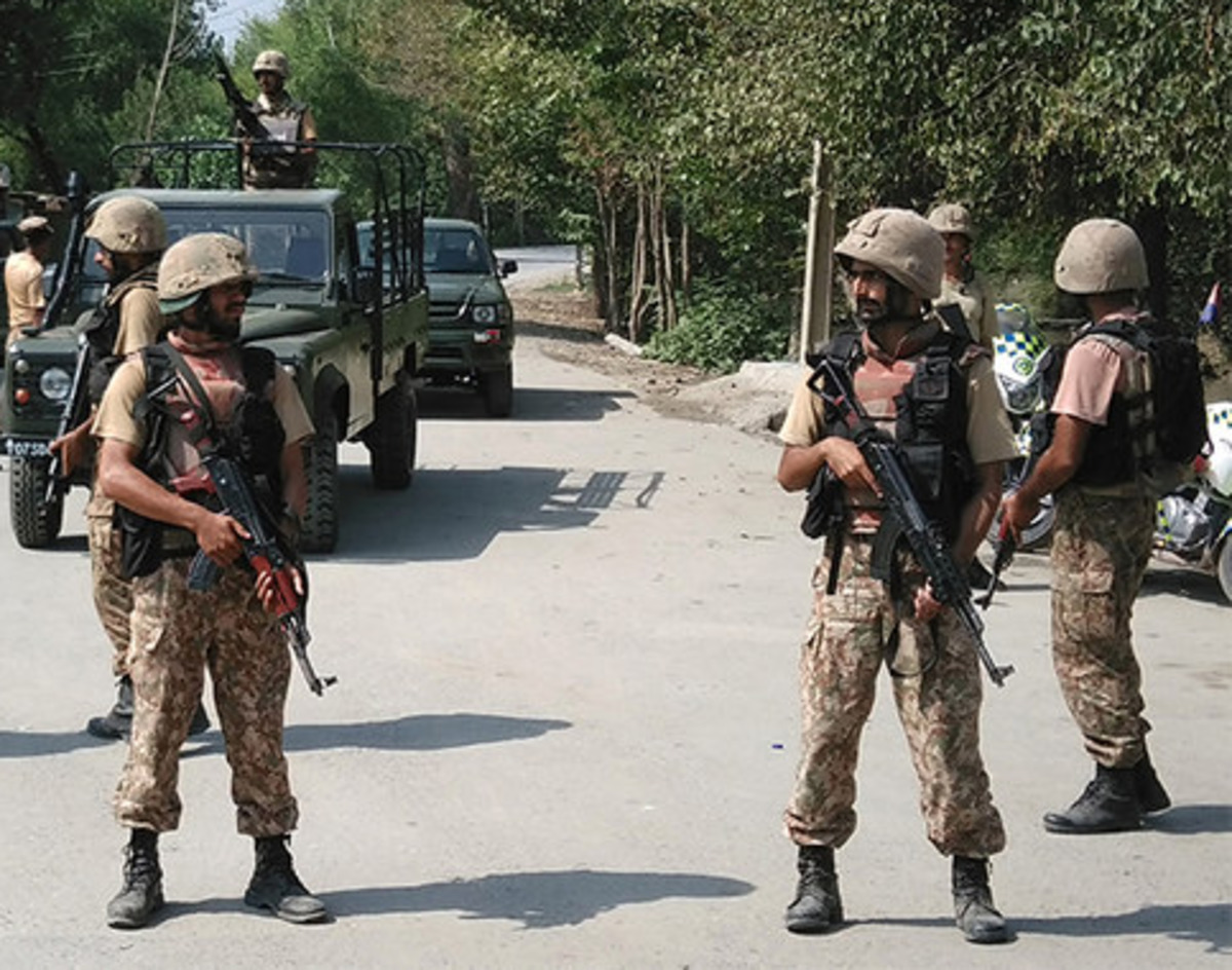 pakistani_soldiers.jpg