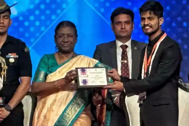 President murmu gave best smart city award to varanasi today d vasudevan reached indore