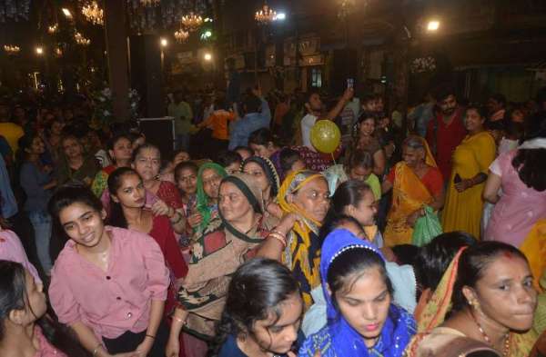 देवा ओ देवा गणपति देवा तुमसे बढ़कर कौन, तुमसे बढ़कर कौन...