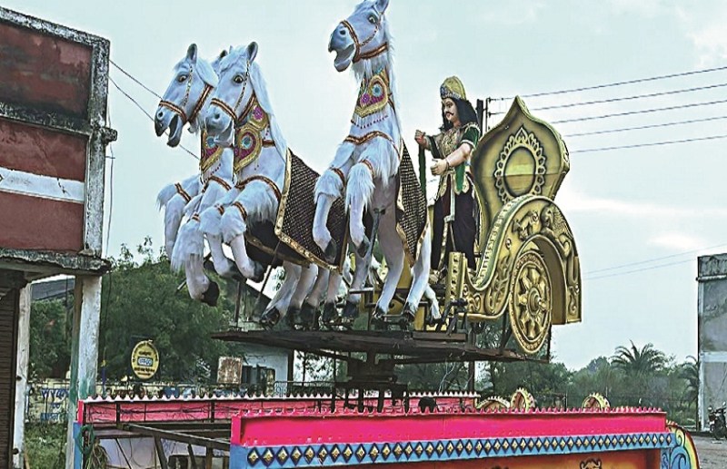 गणपति उत्सव के पवित्र अवसर पर भक्ति में लीन CG के लोग, देर रात निकलेंगी झांकियां, सुरक्षा के कड़े इंतजाम