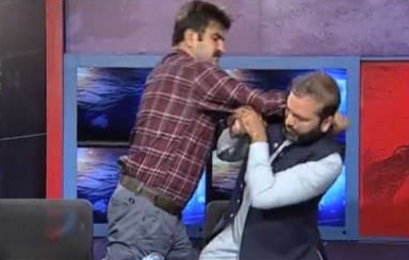 afnan_ullah_khan_and_sher_afzal_fight.jpg