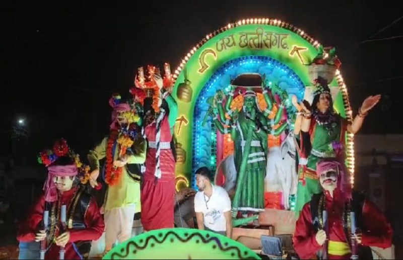 Chhattisgarh Mahtari seen in Ganesh immersion tableau in Rajnandgaon