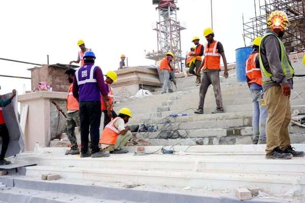 राम मंदिर की बन रही सीढियां