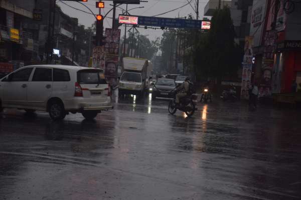 बारिश का अॅतिम दौर   