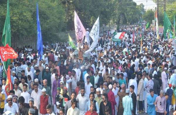 अकीदत से मनाई, शहर के विभिन्न क्षेत्र में निकाले जुलूस