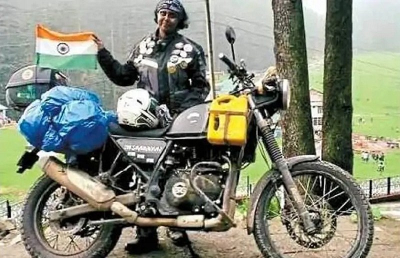 Bastar Tourism : पहली महिला.. कन्याकुमारी से कश्मीर तक चलाईं बाइक, बस्तर की वादियों को बताया केरल से भी सुन्दर