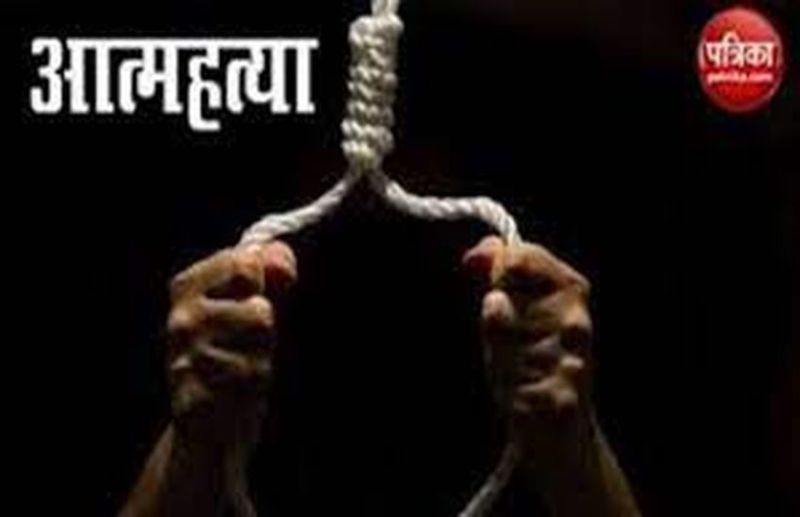 SURAT NEWS : खुशी खुशी पुत्री का बर्थ डे मनाया और फिर लगा ली फांसी