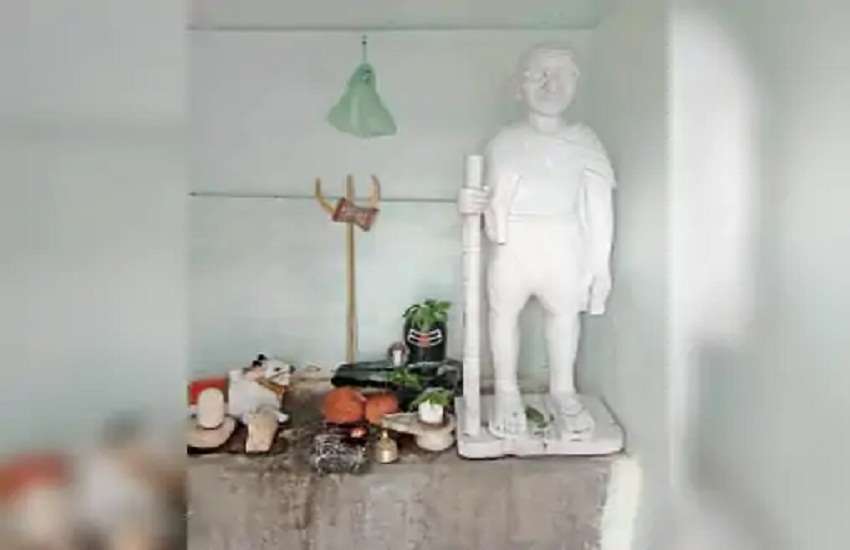 Gandhi Jayanti 2023: There is a temple of Mahatma Gandhi in this district of Chhattisgarh, Bapu is worshiped daily...see