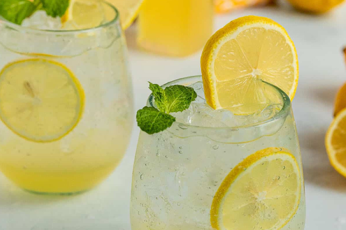 turmeric_lemon_water.jpg